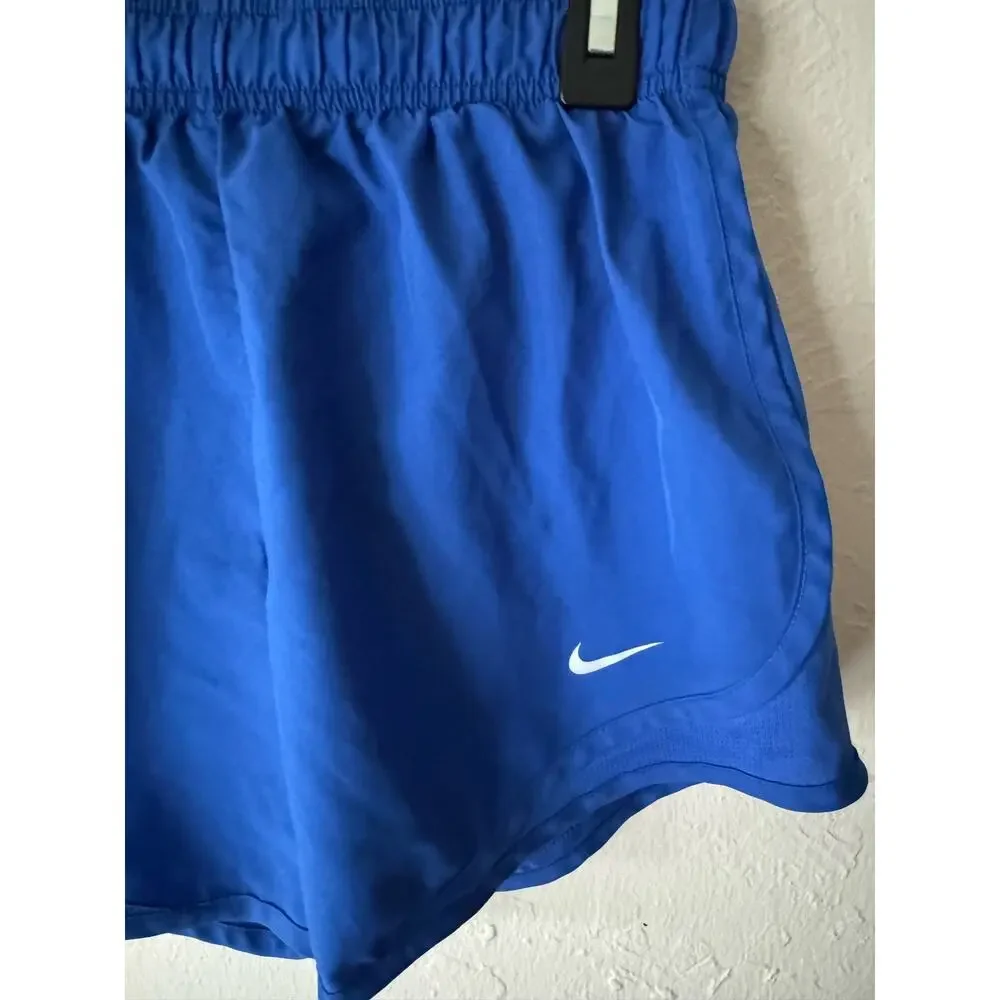 Nike Dri Fit Women's Shorts in Blue Size M